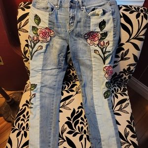 Skinny ankle rose pattern jeans